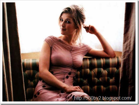 Rosamund Pike Is Gorgeous