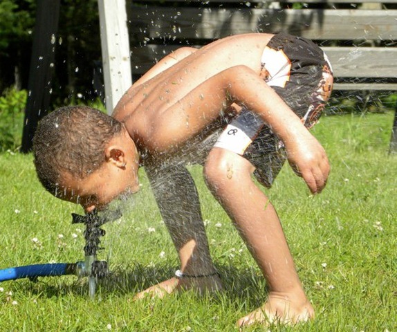 [jordan and sprinkler[4].jpg]