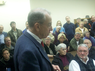 Grassley addresses the crowd during a town hall meeting in Kalona (1/13/10) - KCII News