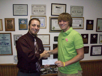 2010 KCII Business to Business Scholarship winner Bryce Shelman of WACO High School and General Manager Joe Nichols