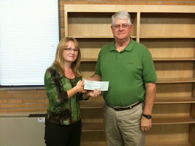 Washington County Riverboat Foundation Board Member Tracy Ousey And Washington City Treasurer Joe Meyers.<br />
(KCII's Chance Dorland)