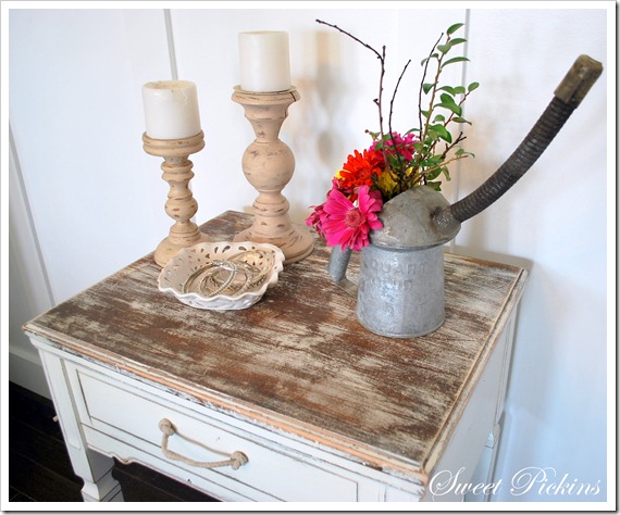 desk and table 017