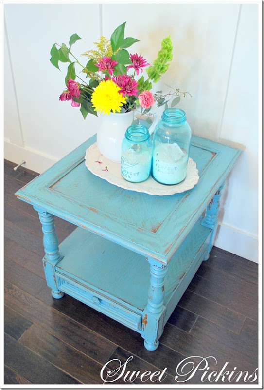 {Before & After} – Chippy Side Table small side table and piano 014