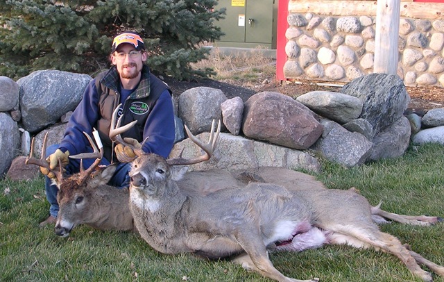 [Jared 03 2 Bucks[1].jpg]