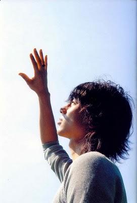 Hiro Mizushima Asian Hairstyles Hiro Mizushima wavy hairstyle