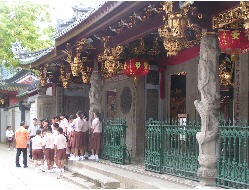 [chinatown temple[5].jpg]