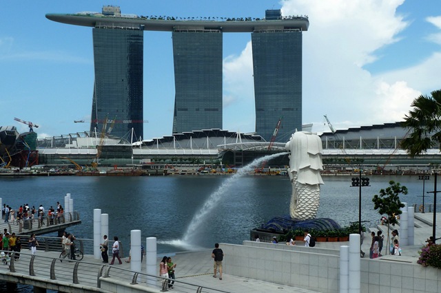 [marina sands1[5].jpg]