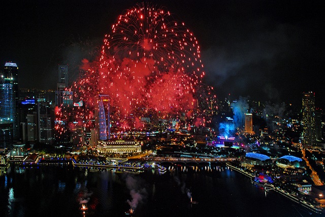 [firework 2010[3].jpg]