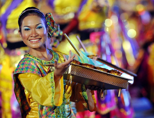 [Malay dance[4].jpg]