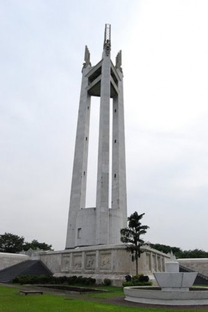 The-Most-Famous-Mausoleums-in-the-World-5-333x500 The-Most-Famous-Mausoleums-in-the-World-5-333x500