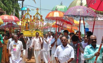 procession at holy cross chruch arthat