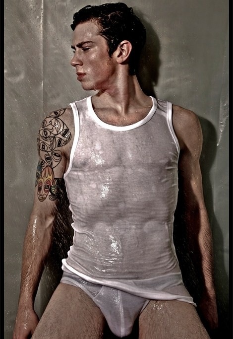 [UNDERGEARHOTNATHANBEST[2].jpg]