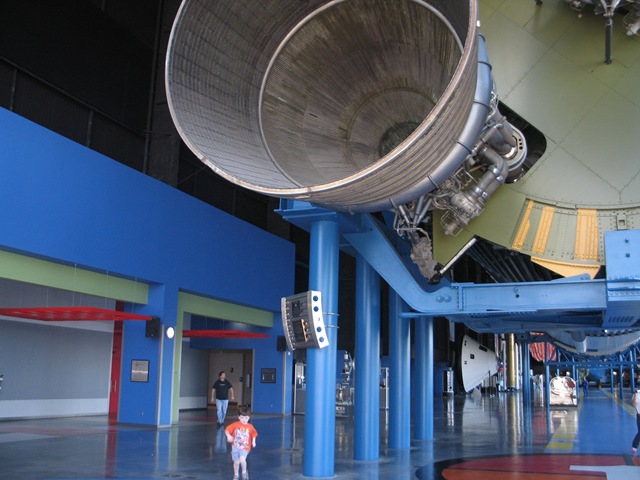 [SpaceCtr09_0893[2].jpg]