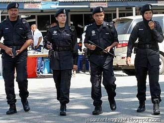 [n_p1police[2].jpg]