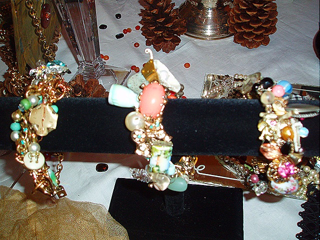 [trunkshowflyer 005[4].jpg]