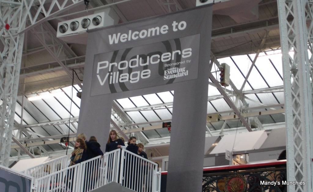 [Producers village sign[2].jpg]