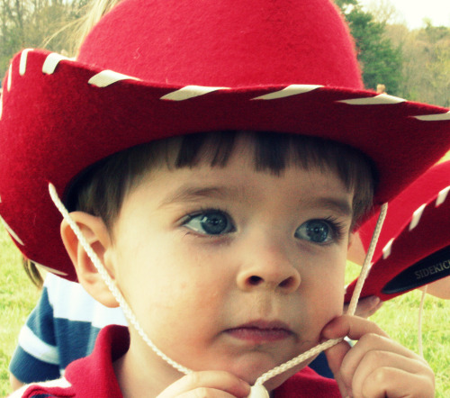 [lil cowboy[2].png]