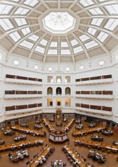 380px-State_Library_of_Victoria_La_Trobe_Reading_room_5th_floor_view