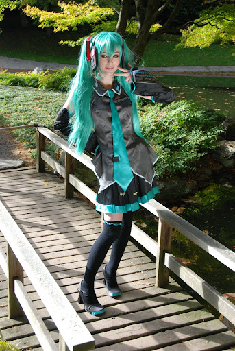 Dance+in+the+vampire+bund+cosplay+costumes