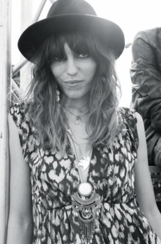 [380[1].jpg]