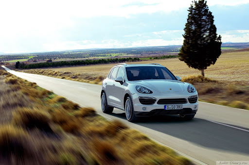 auto-diary.ru-2011-Porsche-Cayenne-6.jpg