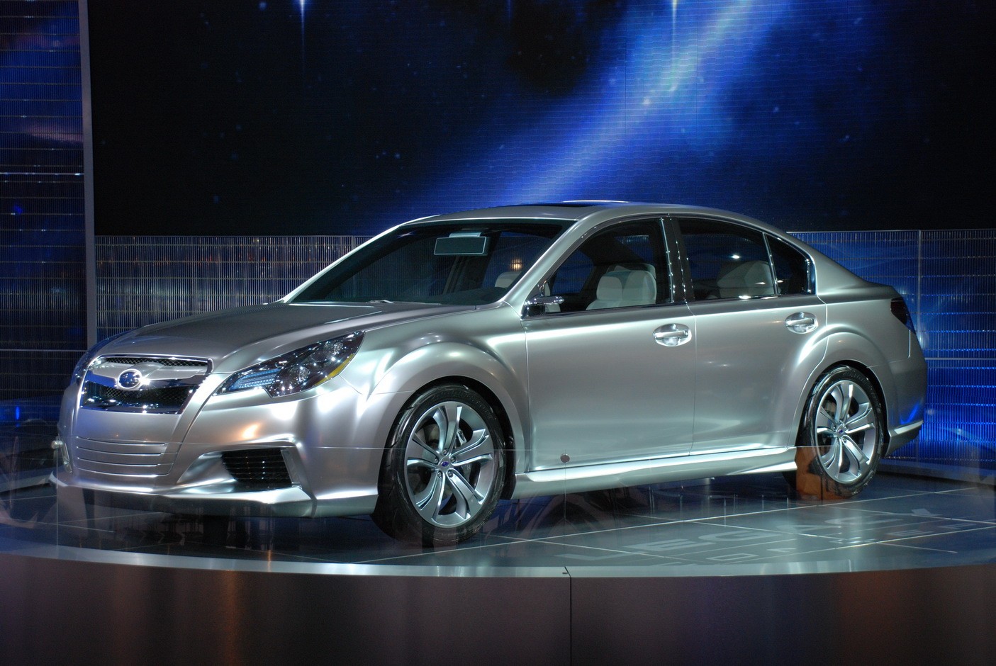 [Subaru_Legacy_Concept_26.jpg]