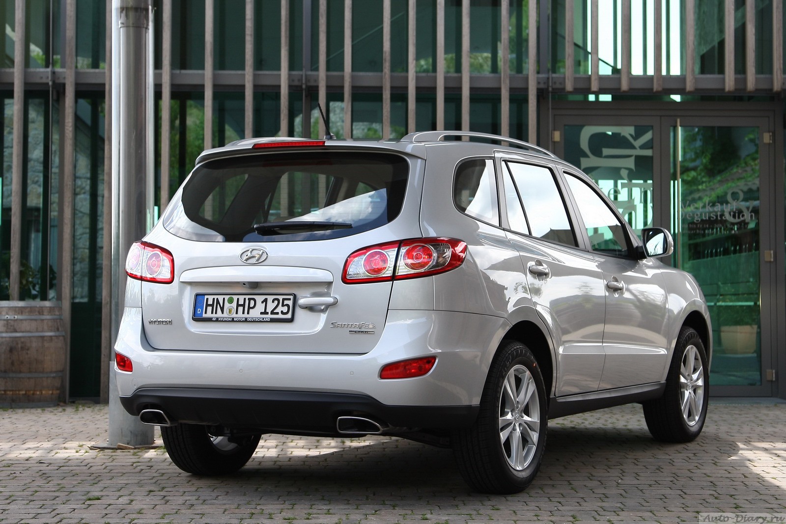 [auto-diary.ru_Hyundai_Snta_Fe_3.jpg]