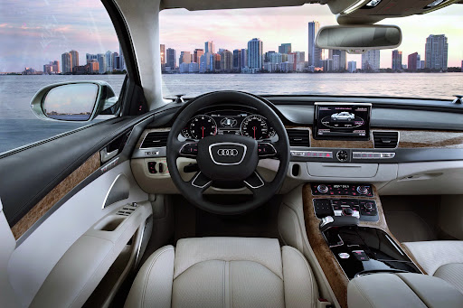2010-Audi-A8-32.jpg
