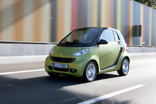 2011-Smart-ForTwo-05.jpg