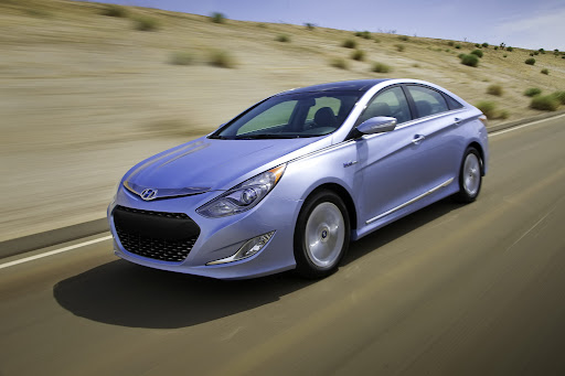 Hyundai-Sonata-Hybrid-12.JPG