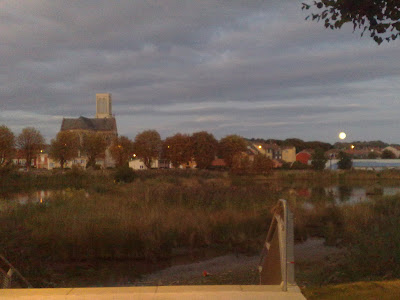 Belfort summer beside lake.