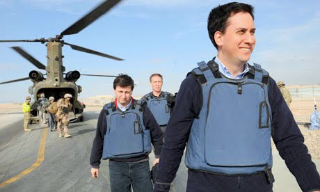 http://lh4.ggpht.com/_hFyIVHLPW40/TUUKLOgW13I/AAAAAAAAGCo/IlU93CLjsHc/Ed-Miliband-visits-Afghan-008.jpg