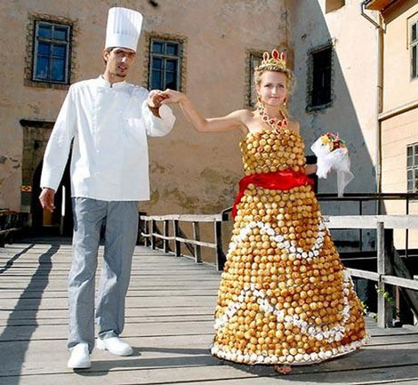 candy wedding dress Strange Wedding Gowns