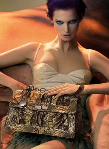 84162 9 468 Bubble Wrap Purses