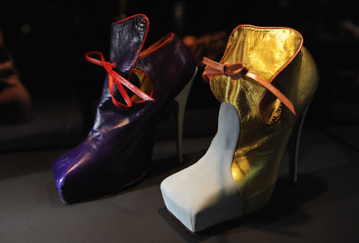 Vivienne%2BWestwood%2BShoes%2BExhibition%2B1973%2B2010%2B8ihPSoxoAEXl Shoes 1973 2010 Exhibition