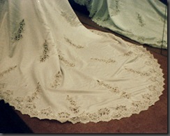 gown train