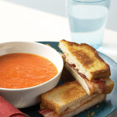 Tomato Soup with Cheese and Bacon Toasties