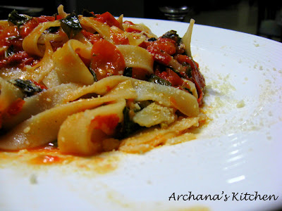 Fettuccini with Tomato and Basil
