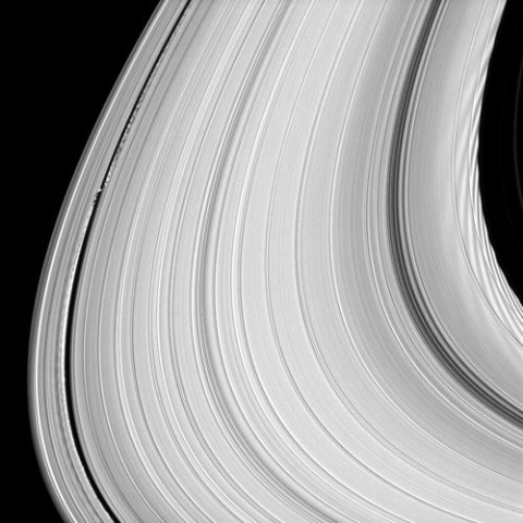 [anéis de Saturno[13].jpg]