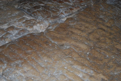 Grooves to provide traction for the horses