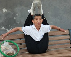 señor bien elastico7 - www.Biokytec.com