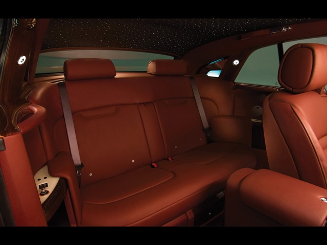 [2009-Rolls-Royce-Phantom-Coupe-Rear-Seating-1280x960[1].jpg]