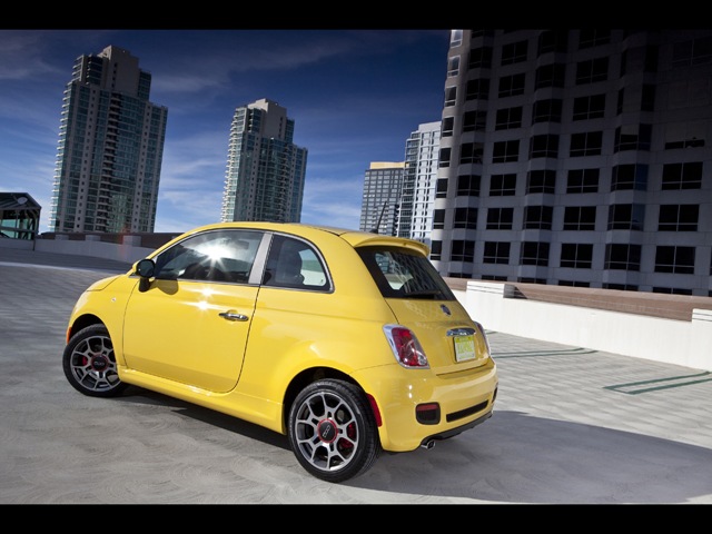 [2012-Fiat-500-Yellow-Rear-And-Side-1280x960[2].jpg]