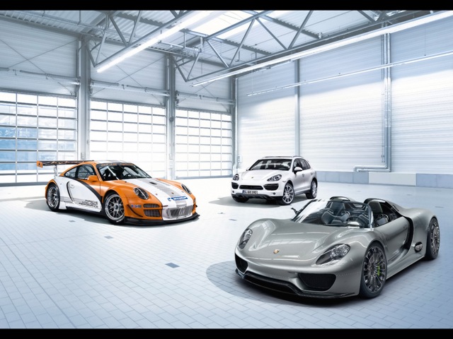 [2010-Porsche-918-Spyder-Concept-911-GT3-R-Hybrid-and-Cayenne-S-Hybrid-1280x960[2].jpg]