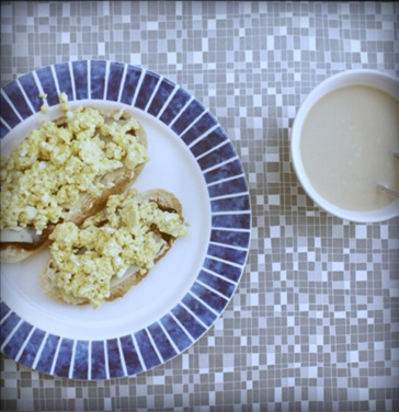 frukost-pola frukost-pola