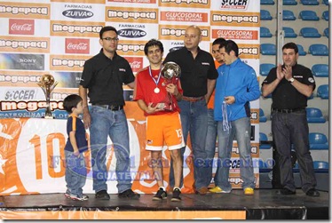 Estuardo de Leon Capitan Glucosoral sub-campeon.