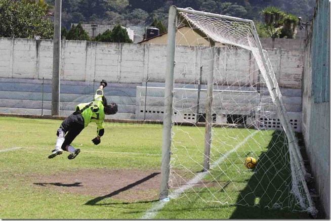 gol de cremas zoila anotadora al 4 (1)