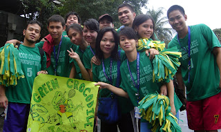 Green team lining up