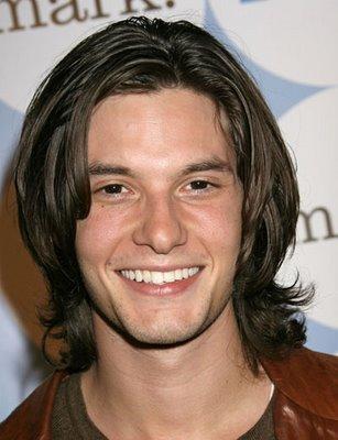 Short Hairstyles 2013 2014 Ben Barnes Layered Shaggy Haircuts