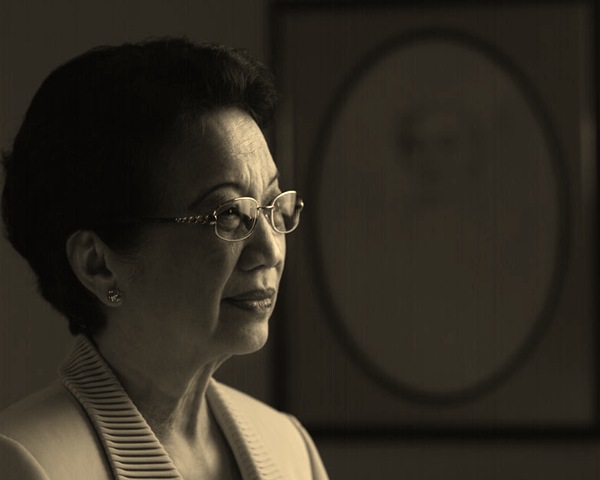 [cory-aquino-headshot[11].jpg]